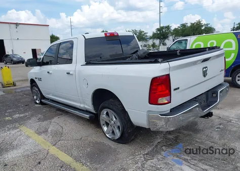 2018 Ram 1500 Slt 4X4 5'7 Box z USA, uszkodzony, nr VIN 1C6RR7LT6JS331464